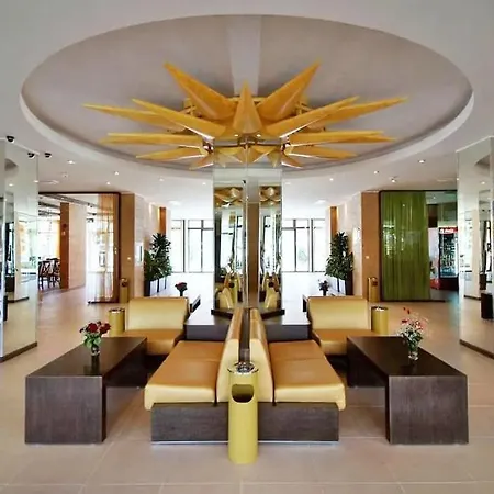 Bella - 3 Pools, 2 Bedrooms & 2 Bathrooms شقة *