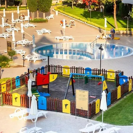 Bella - 3 Pools, 2 Bedrooms & 2 Bathrooms Apartment Sunny Beach