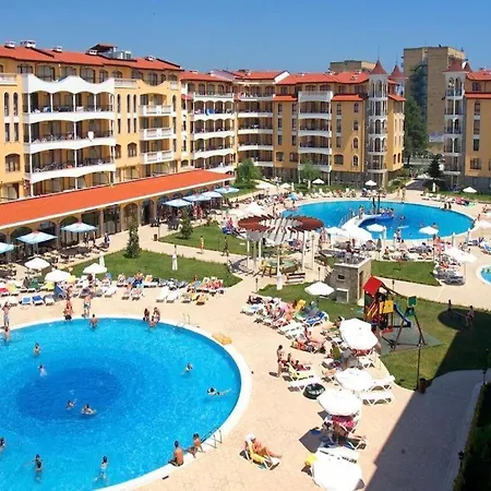 Bella - 3 Pools, 2 Bedrooms&2 Bathrooms *