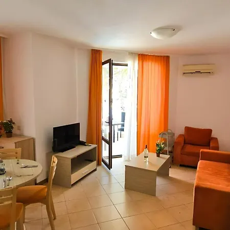 Bella - 3 Pools, 2 Bedrooms&2 Bathrooms Sunny Beach